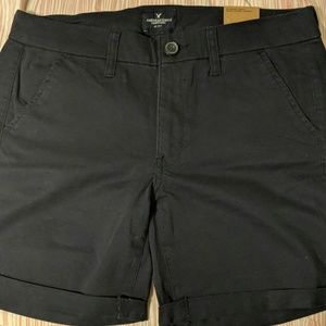 Boyfriend Strech Shorts